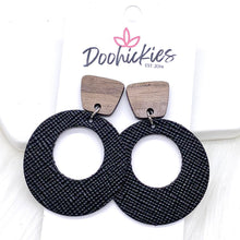 Load image into Gallery viewer, 2&quot; Saffiano Lil&#39; Os