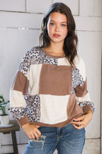 Load image into Gallery viewer, Wild Stitches Taupe Cable Knit Sweater