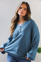 Load image into Gallery viewer, Ocean Eyes Henley