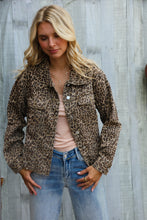 Load image into Gallery viewer, Spotted Being Stylish Leopard Jacket