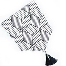 Load image into Gallery viewer, ClaudiaG Amalfi Table Runner