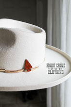 Load image into Gallery viewer, Arrowhead Village Hat Pin