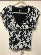 Load image into Gallery viewer, First Option Black Floral Top- Small
