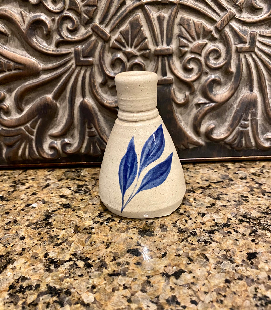 Williamsburg Pottery Bud Vase