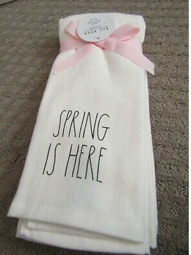 Rae Dunn Spring Towel Set