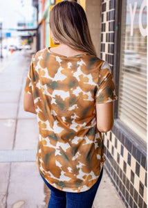 COWHIDE ESSENTIAL SCOOP NECK SHORT SLEEVE TOP W CURVED HEM