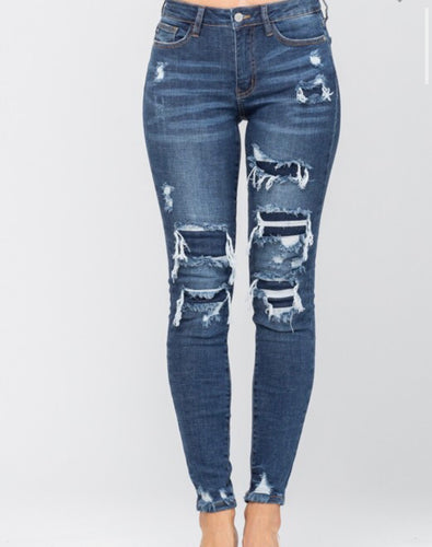 Judy Blue Patched Destroyed Skinny