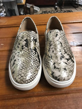 Load image into Gallery viewer, Time and Tru Snake Print Sneakers
