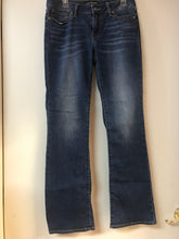 Load image into Gallery viewer, Lucky Bootcut Jeans-6/28
